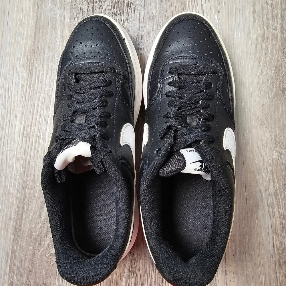 Nike Womens Court Vision Alta Platform Sneakers 8 Black White Casual DM0113-002